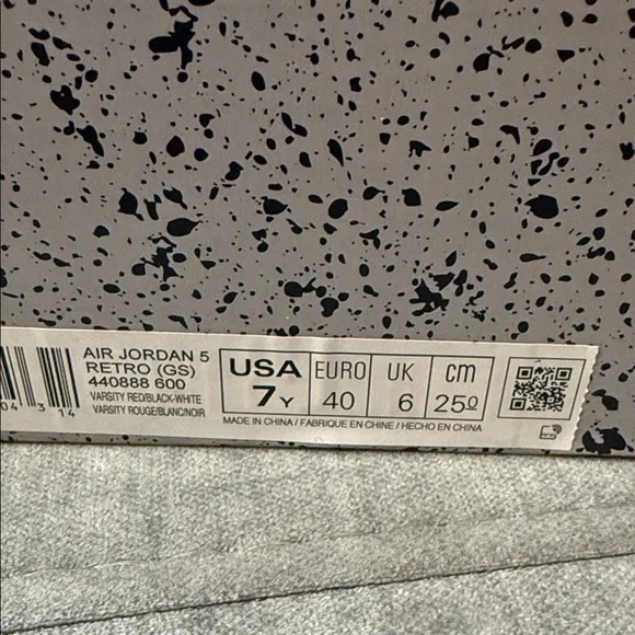 Jordan Kids Sneakers in Bold Red and Black - Picture 7 of 8